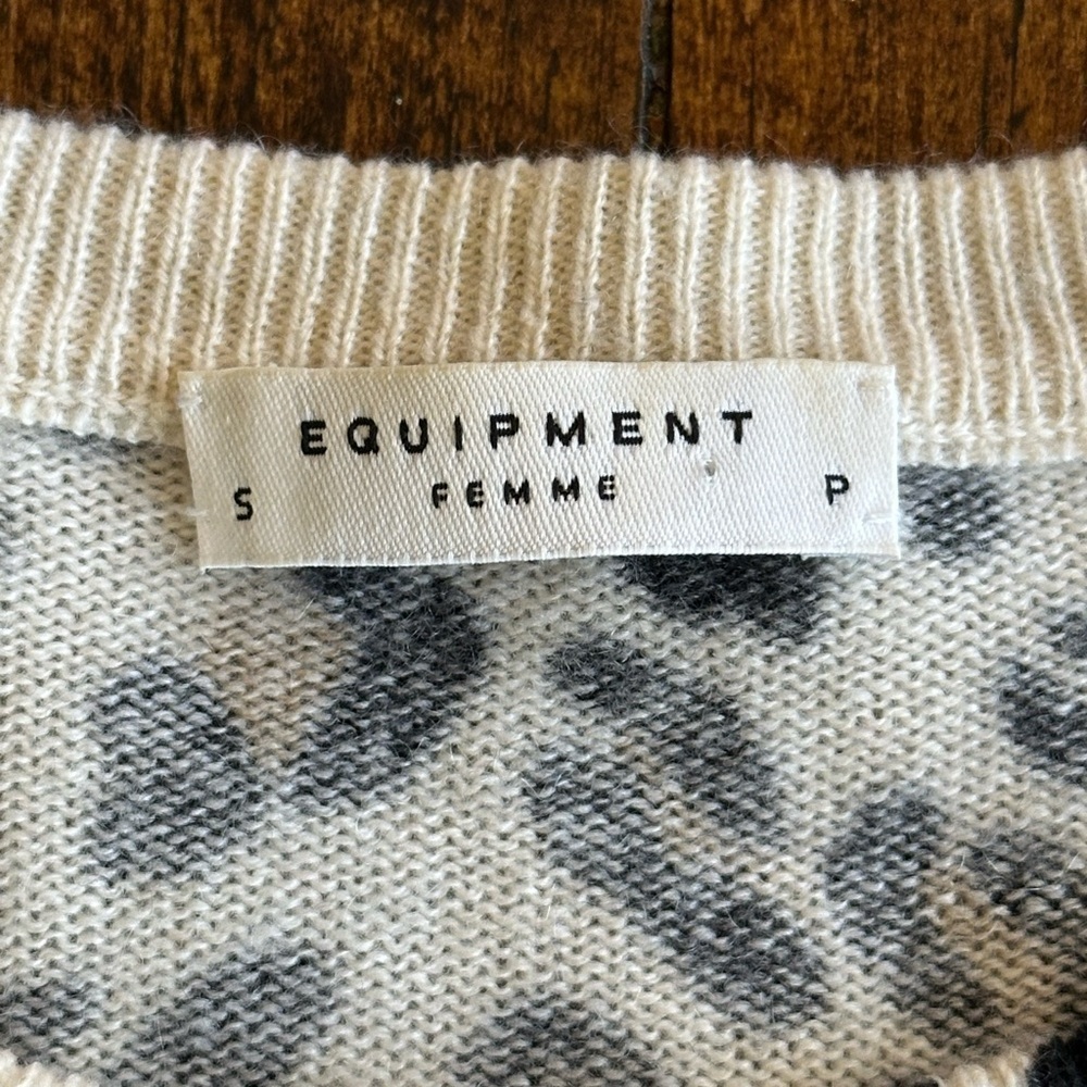 Equipment | Sloane Leopard Print 100% Cashmere Crewneck Sweater, Size S - Picture 4 of 8